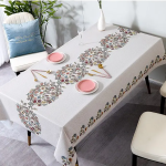 fata de masa alb model 2 floral